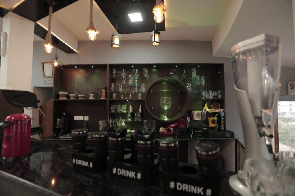 Icebergs Mussoorie - A Boutique Stay And 24 Hrs Roof Top Cafe Eksteriør billede