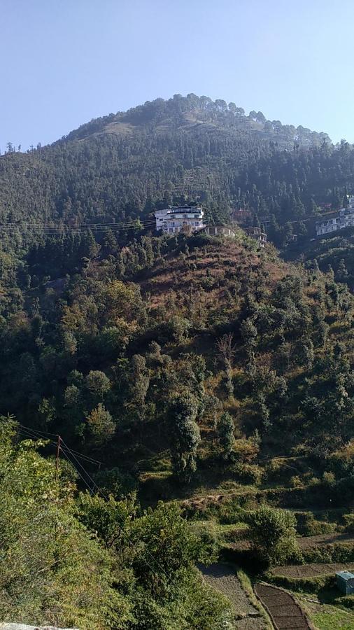 Icebergs Mussoorie - A Boutique Stay And 24 Hrs Roof Top Cafe Eksteriør billede