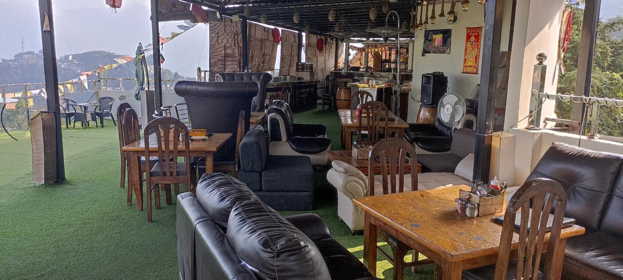 Icebergs Mussoorie - A Boutique Stay And 24 Hrs Roof Top Cafe Eksteriør billede